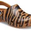 Crocs Classic clog Animal Printing Beach Tiger Stripes Yellow Sandals 206676-2ZF Crocs Classic clog Animal Printing Beach Tiger Stripes Yellow Sandals 206676-2ZF