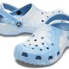 Crocs Classic clog Pattern Crocs Unisex Blue Sandals A205453-44O