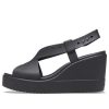 Crocs (WMNS) Brooklyn Cozy Non-Slip Sports Black Sandals 206222-060